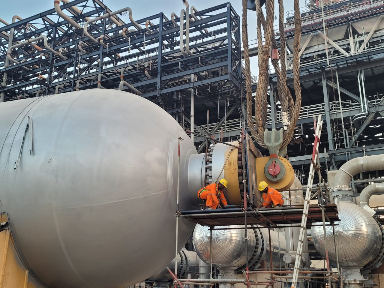 日本少妇被爽到高潮无码